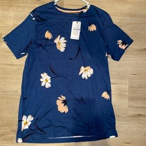 Floral t shirt
